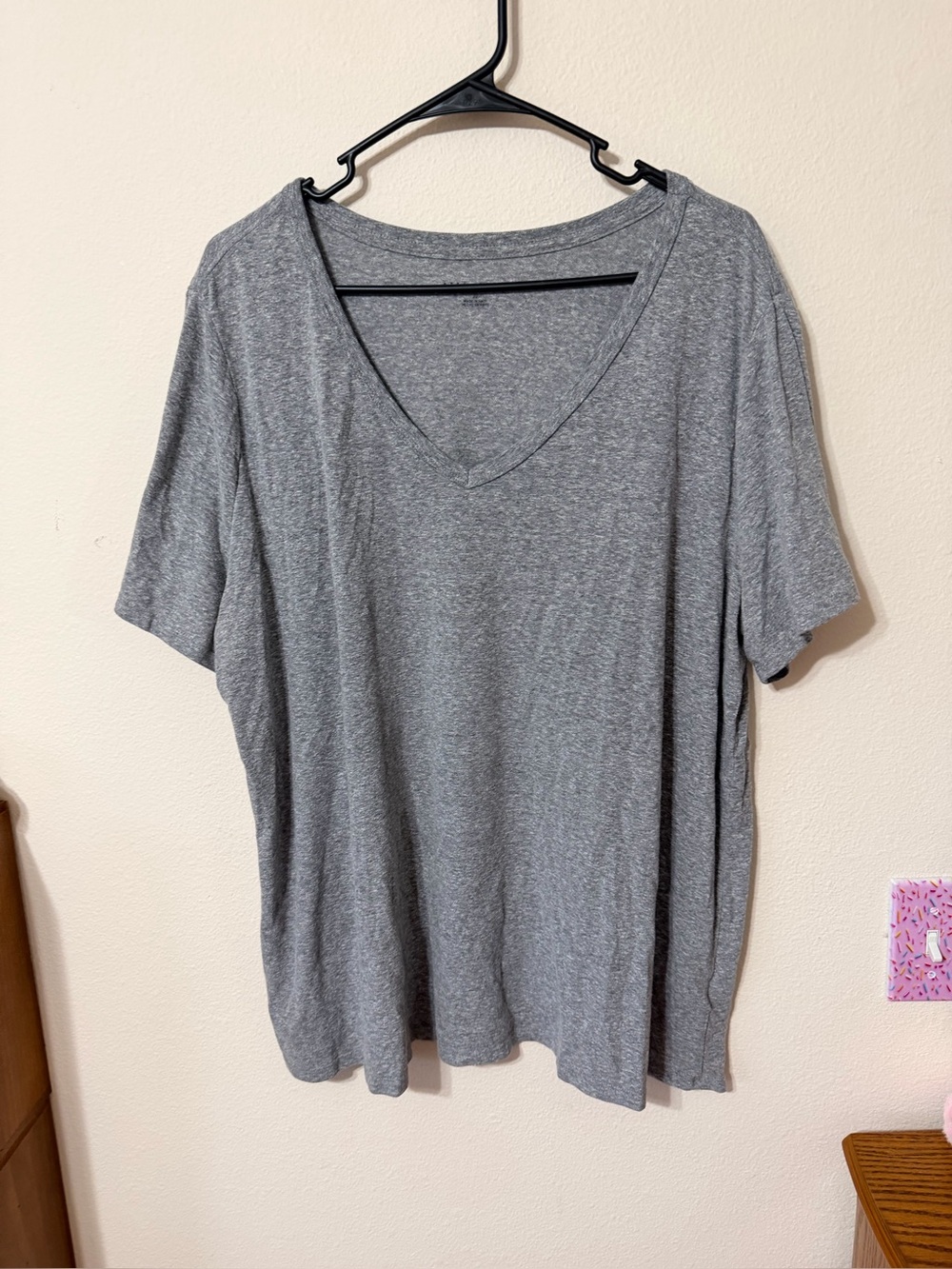 Ava & Viv V-Neck T-shirt size 2X